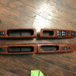 Parting out parts 2003 Toyota Camry XLE (4 pcs)