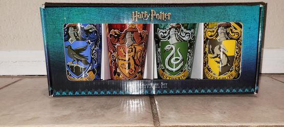 Harry Potter Glassware Set NEW