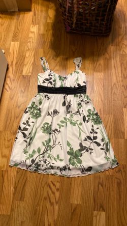 Sweet storm flower dress, junior girl size M