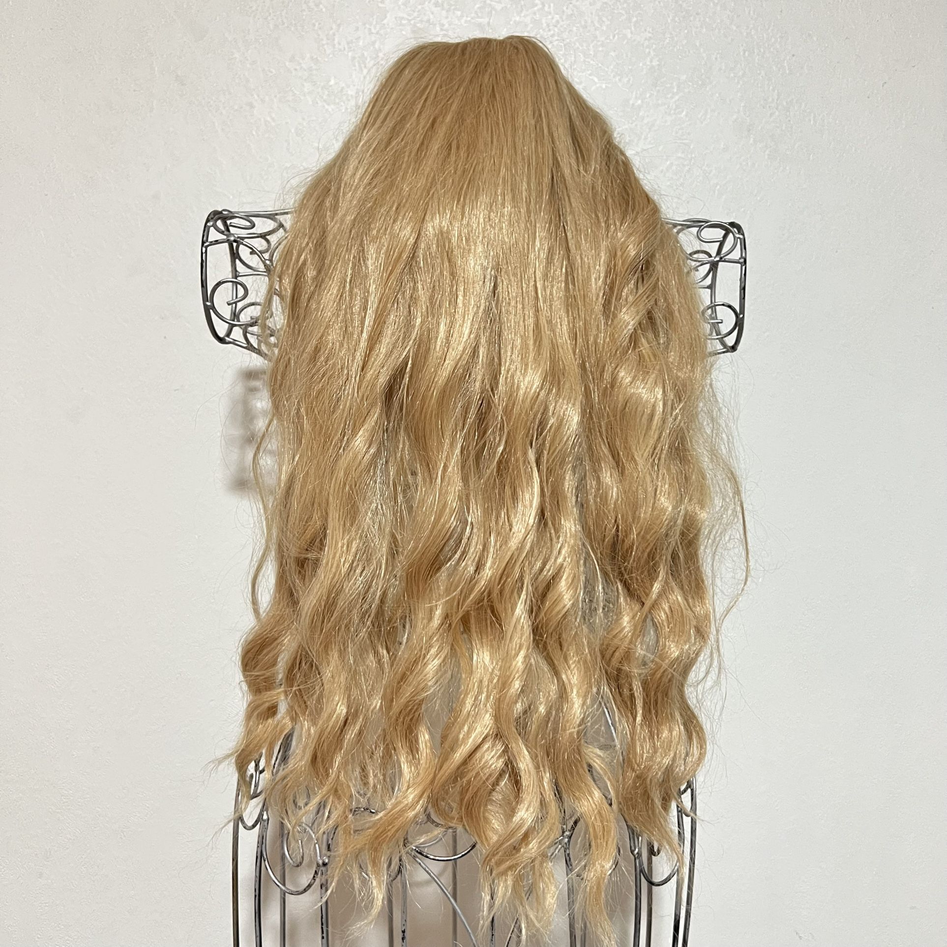 BLONDE LACE FRONT FULL LONG WIG VOLUMINOUS