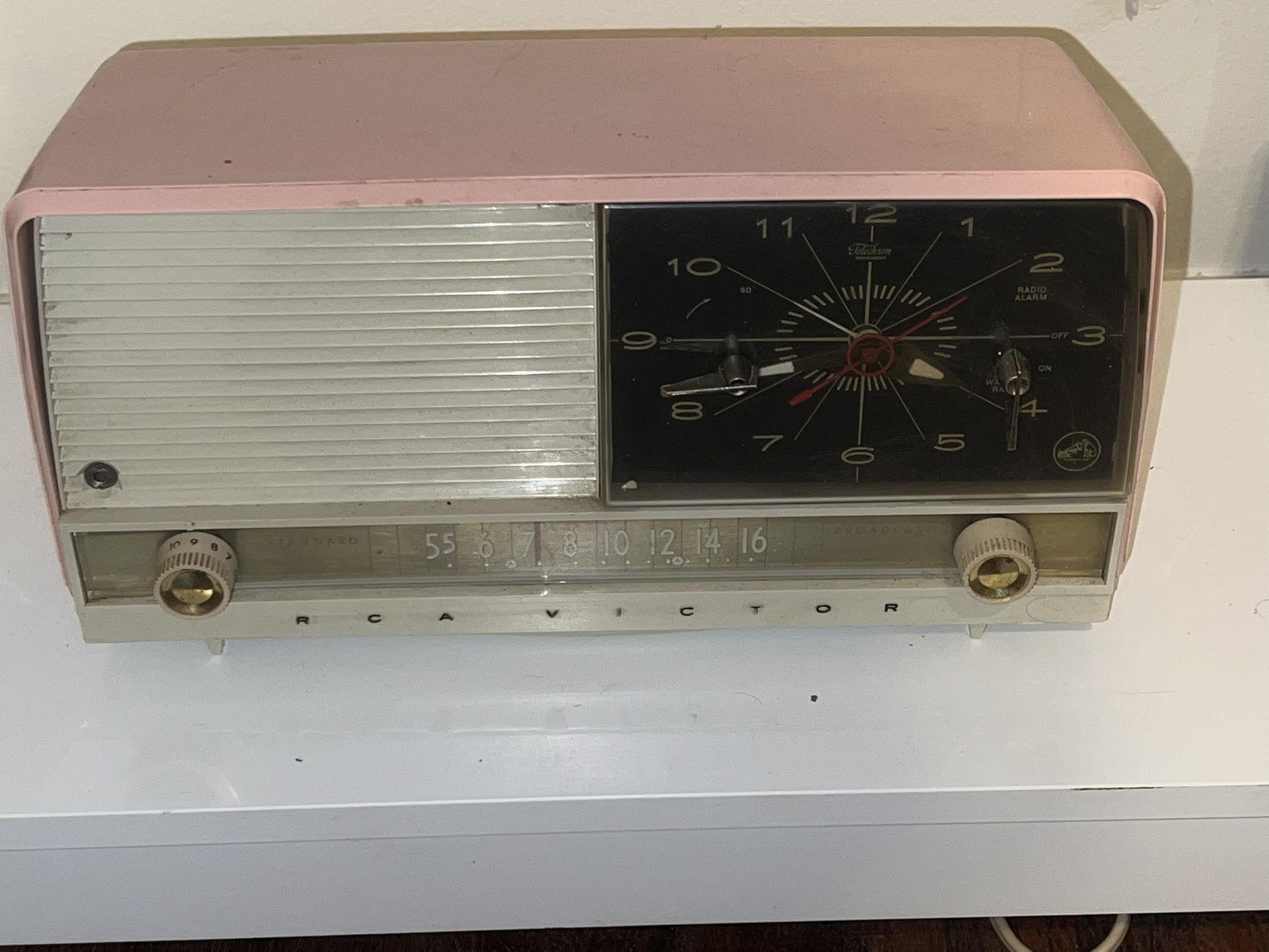 Vintage Pink RCA Radio