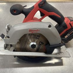 Milwaukee Circular Saw 6 1/2” W/ 5.0 Battery