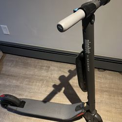 New Segway Ninebot Kickscooter ES4 - Gray