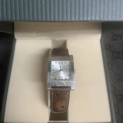 Authentic  Women's PREMIUM OSTRICH Leather Strap Gucci Watch !!!Excellent Condition!! 