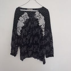 Ann Taylor Loft Long Sleeve Blue and White Floral Blouse