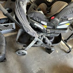 Graco. Car Seat And Stroller 