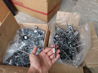 Sturdy Light Merchandise Clips.