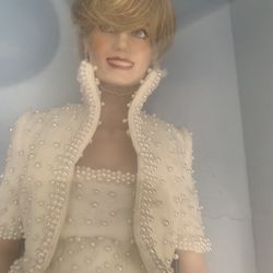 Princess Diana Collectible Doll/Vintage 