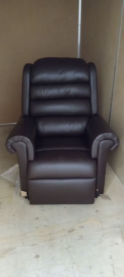 New Small Lift Power Recliner ZeroGravity