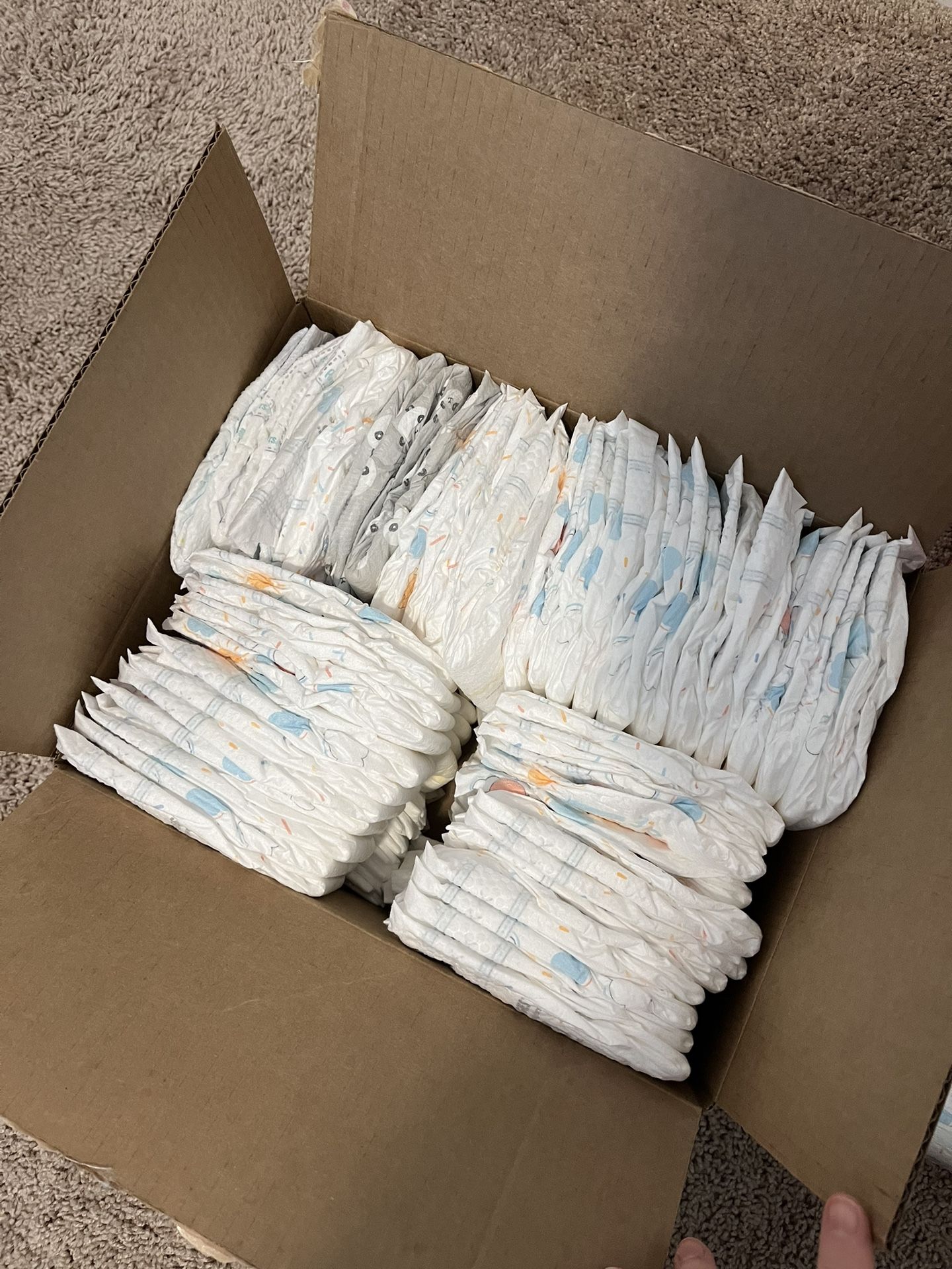 Newborn Diapers (257 Count)