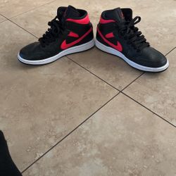 Nike Jordan 1 Mid Black Siren Red