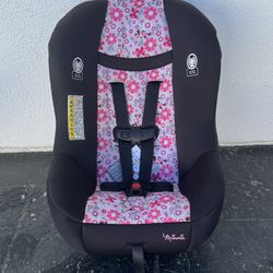 PRACTICALLY NEW DISNEY MINNIE MOUSE CONVERTIBLE CAR SEAT!!