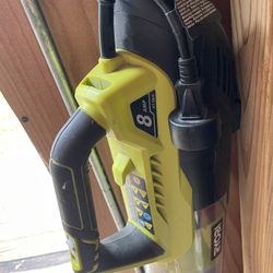 electric leaf blower