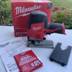 Milwaukee M12 12V Lithium-Ion Cordless Jig Saw (Tool-Only)