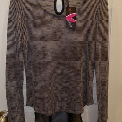 Juniors Sheer Back Top