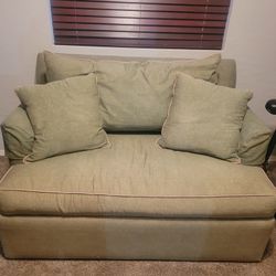 Love Seat/Sofa Sleeper