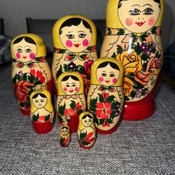 Vintage Russian matryoshka Dolls 