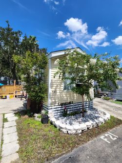 Mobile home/ gated /pool /all age /trash