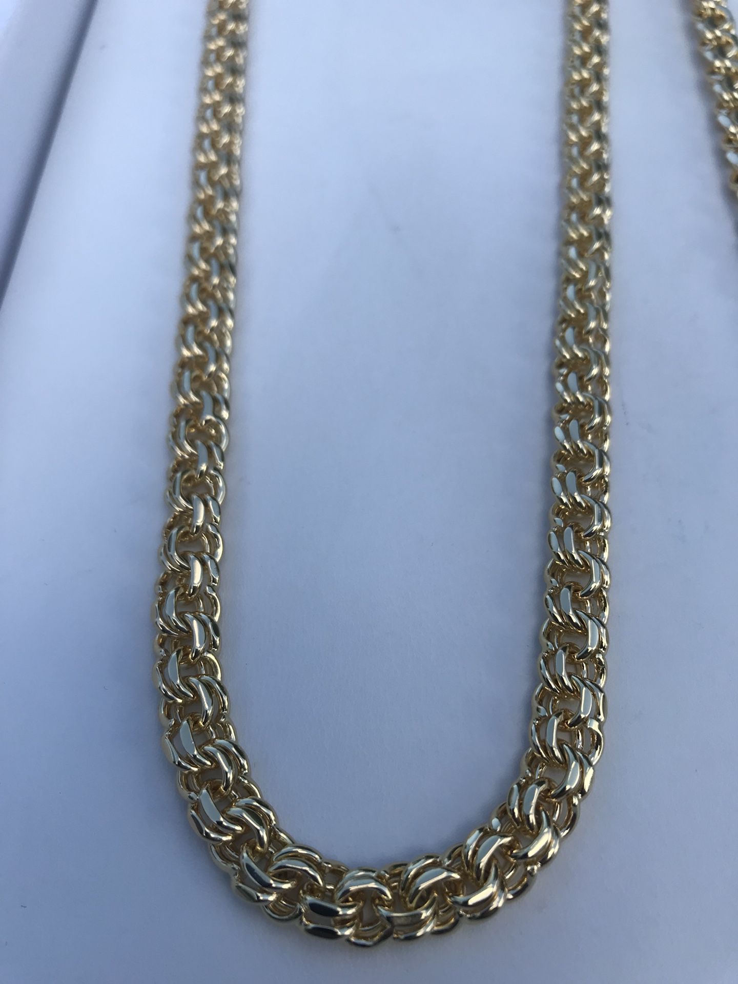 Louis Vuitton Chain Link Patches Necklace! for Sale in Conroe, TX - OfferUp