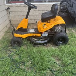 Riding Lawnmower 