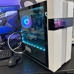 550 for pc with RGB keyboard and Mouse plus Monitor