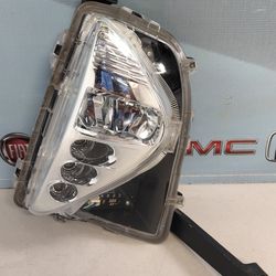 2016-2018 TOYOTA PRIUS RIGHT FOG LIGHT