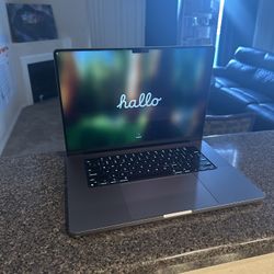 2023 MacBook Pro 16” M2 Pro | 16GB RAM | 500GB SSD | Excellent Condition