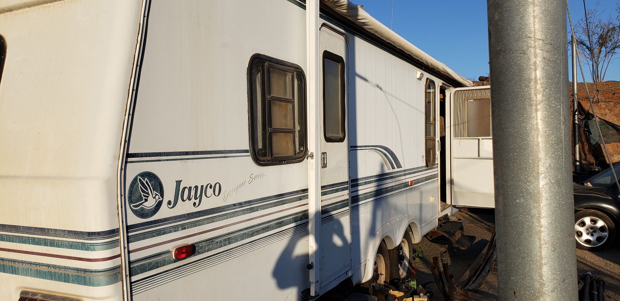 Camping trailer