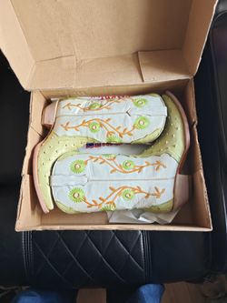 Embroidered Western Cowboy Boots