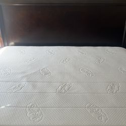 Wood bed frame cal /King