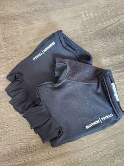 New Decathlon Triban Cycling Gloves