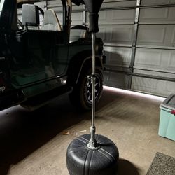 Everlast Free Standing Punching Bag