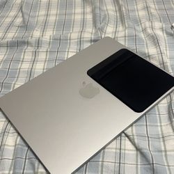 M3 16GB 256SSD Apple MacBook Air 13inch