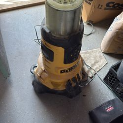 DeWalt  20vmax Lithium Tower Light