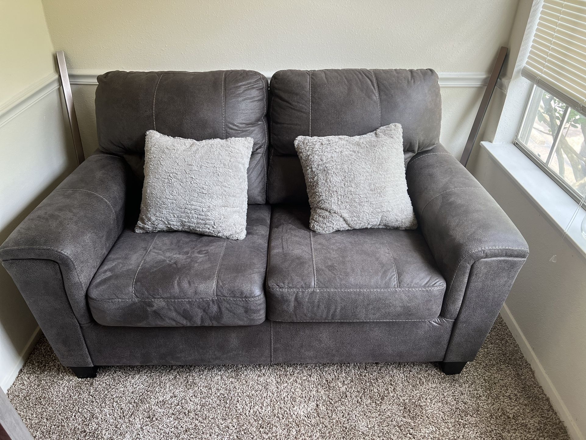 Two Piece Sofa Set. Gray. Like New. No Smoke, No Pet, No kid.