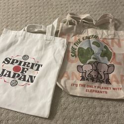 2 Tote Bags 