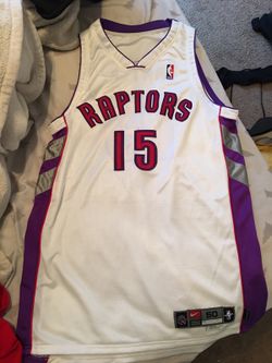 Vince Carter Vintage Raptors Jersey for Sale in San Diego, CA - OfferUp