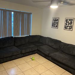 Large sectional w/ matching ottoman