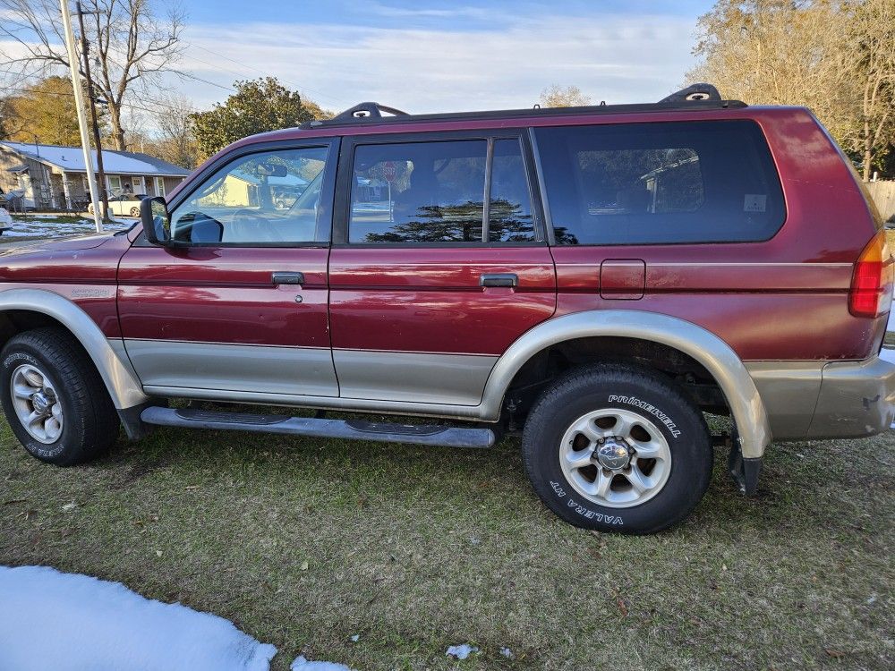 1999 Mitsubishi Montero Sport