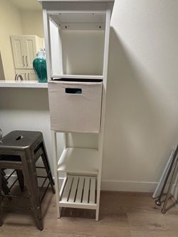 White Shelves