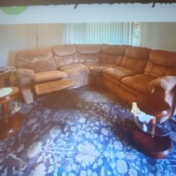$300 Living Room Right Side Reclines Lamps Tables