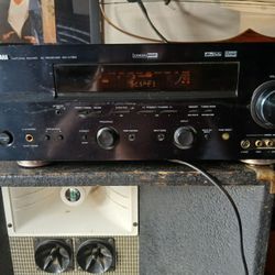 YAMAHA RECEIVER RX V750 