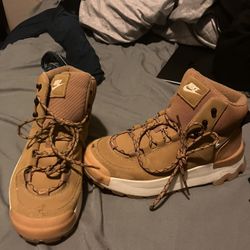 Nike City Classic boot - Size - 8 In Woman’s 