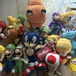 Video Game Plushies Sonic Mario Minecraft FNAF Roblox 