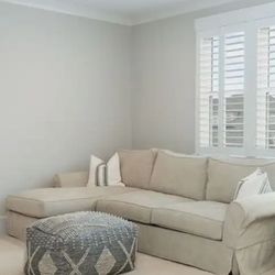 Like new Pottery Barn Couch
