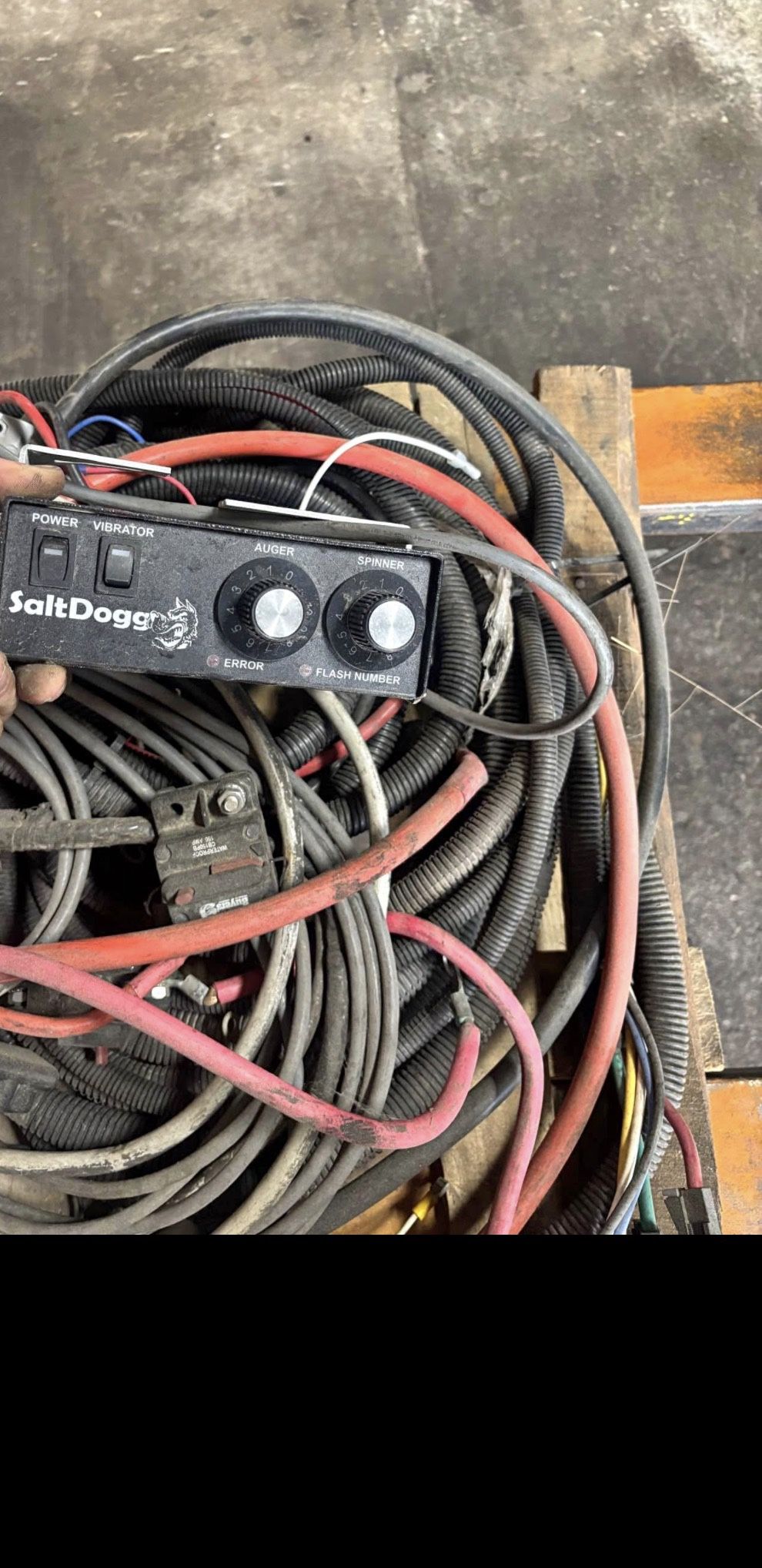 Saltdogg Salt Spreader Wire Harness With Controller 
