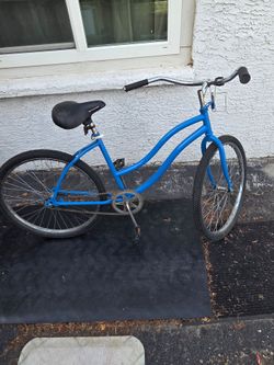 Beach cruiser bike