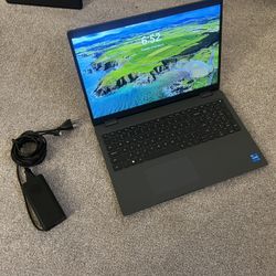 Dell Latitude Laptop (Intel i5 CPU / 15.6" Screen)