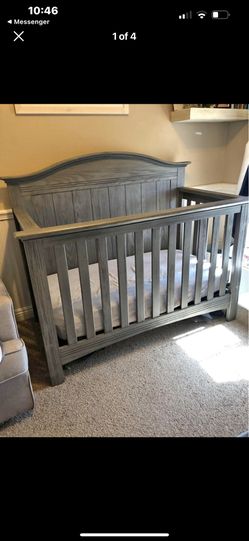 Baby Cib 4 In 1 Convert To Bed