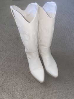 Steve Madden White Boots 8 Women’s